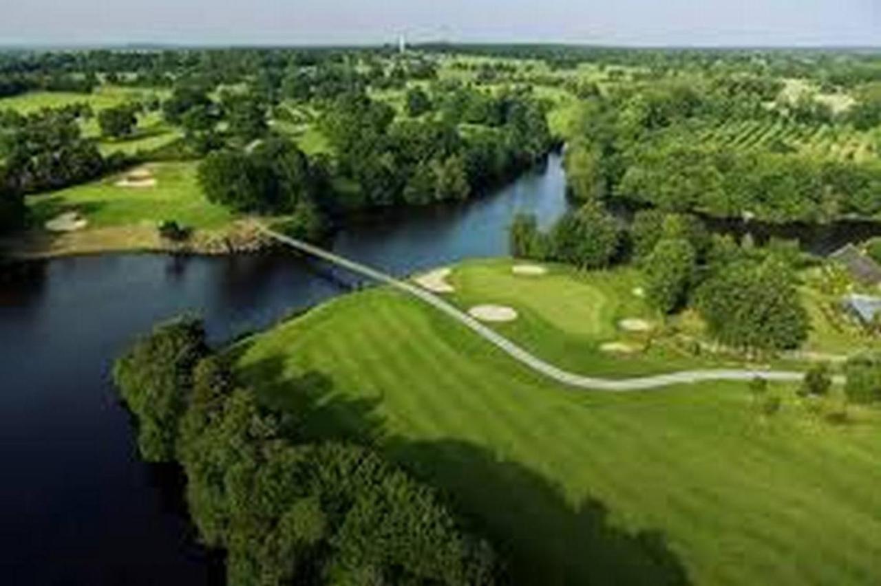 Holiday home Les Du Golf *
